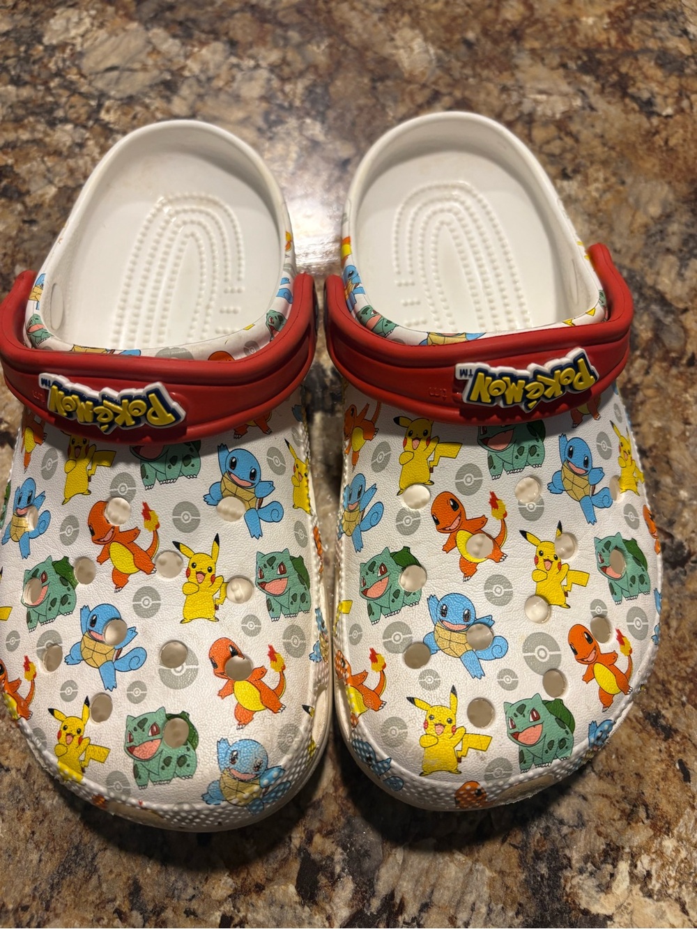 CROCS Kids Pokémon Clogs - White with Red Strap
